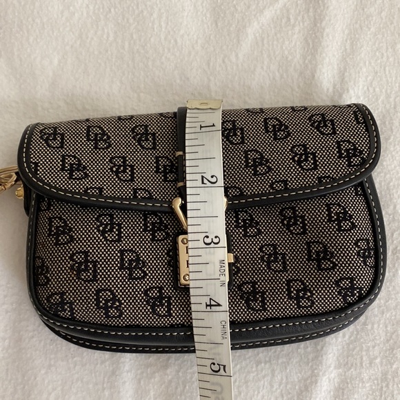 Vintage Monogrammed Dooney & Bourke Wristlet - Picture 9 of 10